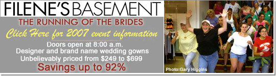 Filenes_Basement_Banner_Promo_2007.jpg (67460 bytes)